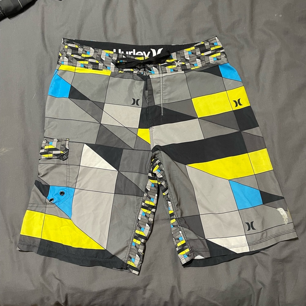 Hurley board shorts/ Mens Large